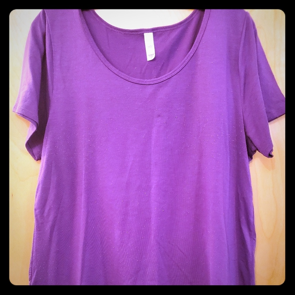 Lularoe classic tee
